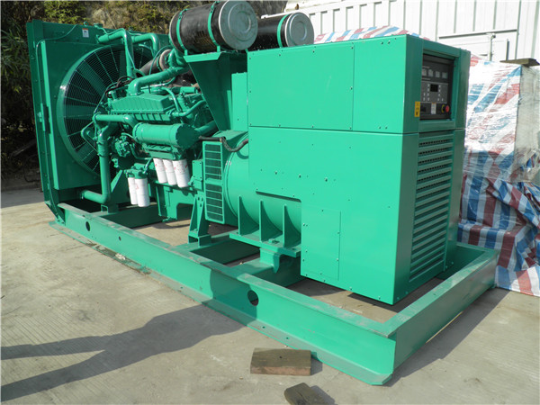 哈密出租发电机 发电机组厂家：柴油发电机组的控制屏的作用是什么？