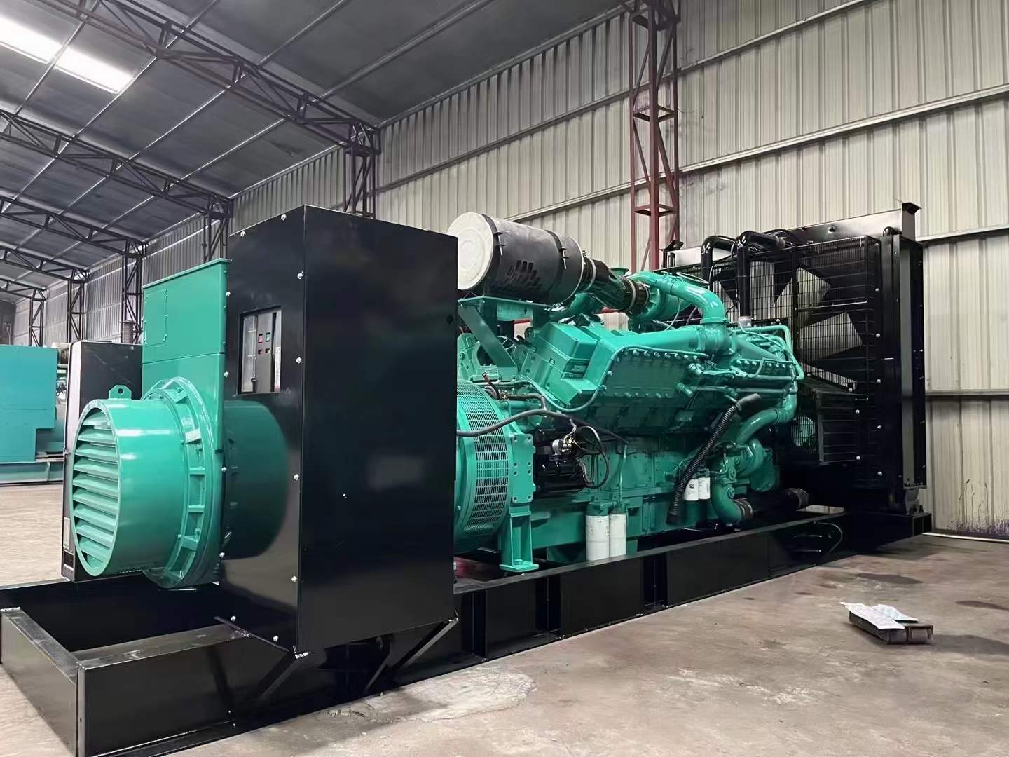 哈密如何降低 800kW 柴油发电机输出电流的波动？