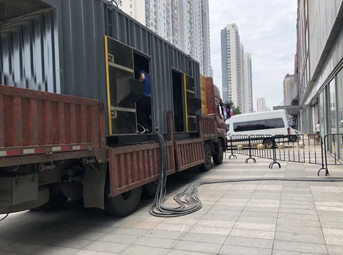 哈密低温环境下，柴油发电机组电池充满电的具体时间受哪些因素影响？