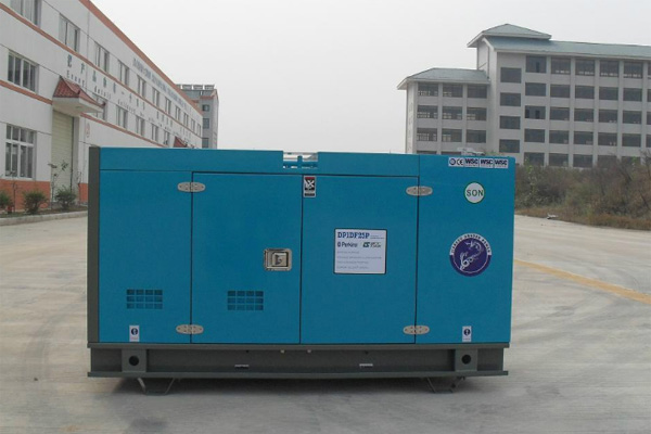 哈密发电机租赁如何正确安装空气滤清器？