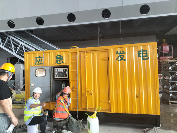 哈密怎样判断空气滤清器是否需要更换？